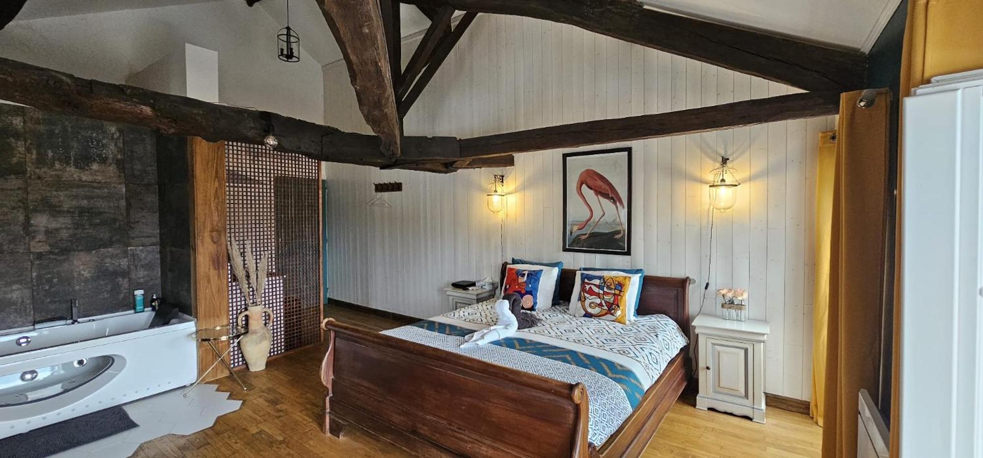 Suite Penthouse Romantique, Confolens, Charente מראה חיצוני תמונה